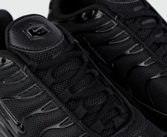 Nike air tn triple black best sale